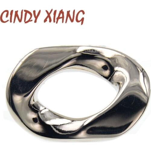 CINDY XIANG Vintage Fashion Round Brooches For Women Coat Pins Hollow Circle Dress Brooch Autumn Spring Jewelry Gift 2 Colors