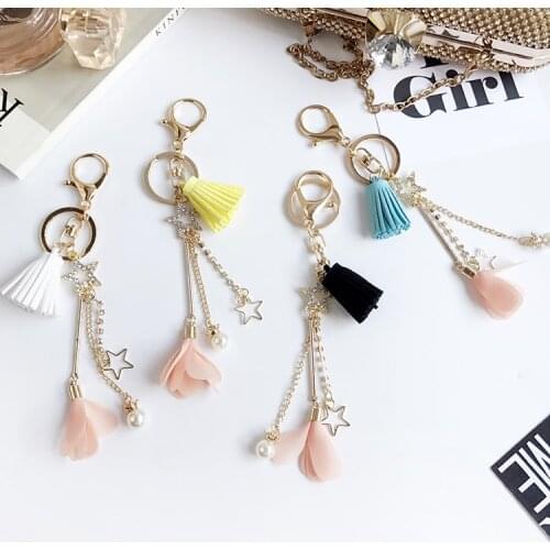 CHUNOU 6 Colors Korea Design Pentagram Flowers Tassel Keyring Keychain For A Woman Girls Bag Accessories Fashion Car Key Holder