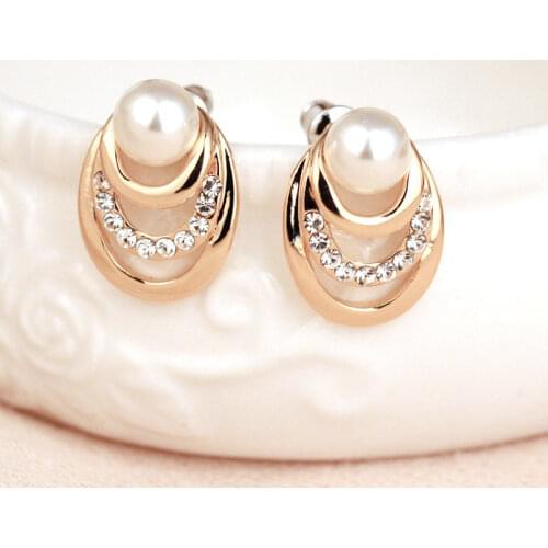 Three-layer Simulated Pearl Earrings Circle Earring Crystal Stud Earrings Female Party Gift Elegant Wedding Jewelry Wholesale