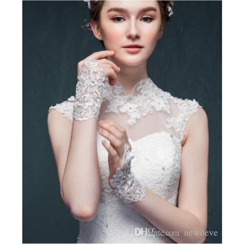Bridal Gloves Cheap Lace Appliques Beads Fingerless Wedding Gloves Wrist Length With Ribbon Wedding Accessories In Stock