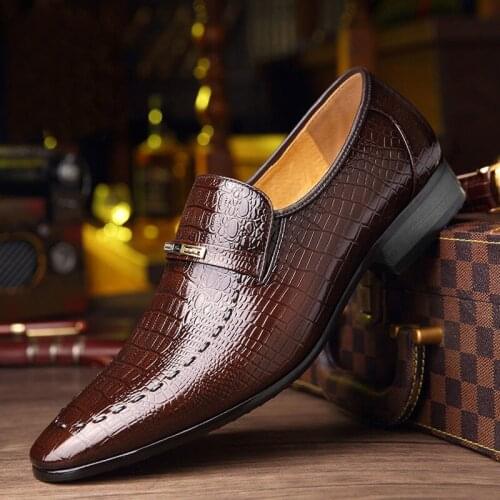 New Mens Leather Shoes Classic Low-Cut Embossed Dress Shoes Comfortable Business Formal Shoes Crocodile Pattern Loafers