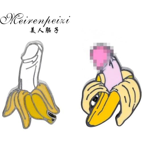 Meirenpeizi Banana pins Food pin Fruit pin Banana brooche Brooches for men women Badges Cute Kawaii Jewelry