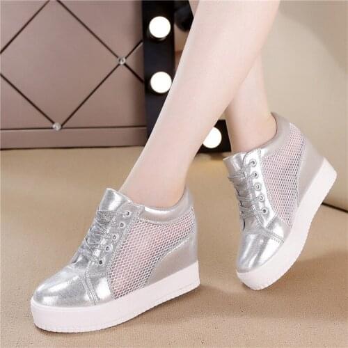 Brand Women Lightweight Sneakers Women Outdoor Height Increasing Shoes Woman NEW Breathable Comfort Shoes Air Cushion Lace Up