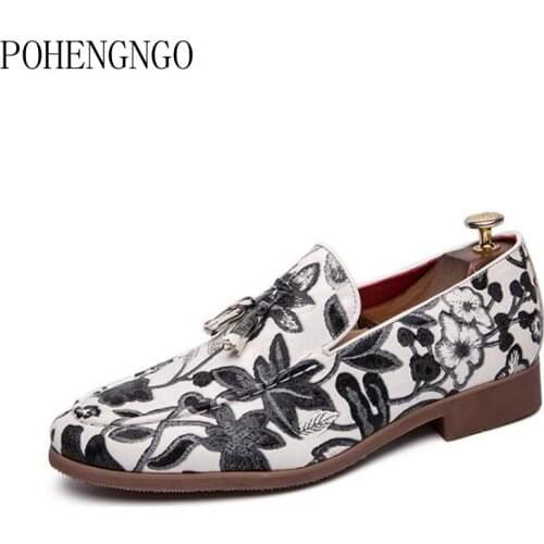 2021 Luxury Men Tassel Loafers Men Embroidery Pattern Party Dress Stage Shoes Smoking Slipper Fashion Mens Flats Zapatos Hombre