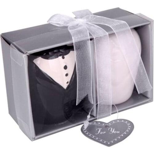 HMEWARMER Salt And Pepper Shakers