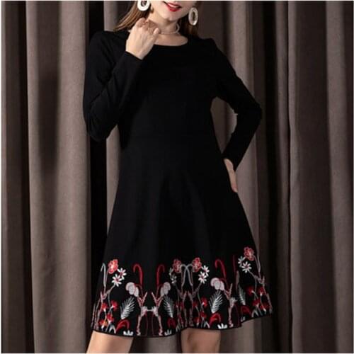 Fashion vestidos spring autumn large size womens new A word was thin embroidered long-sleeved western style long dress D82