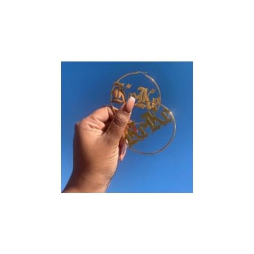 Hoop earrings 4size middle designed .choose from 14fonts