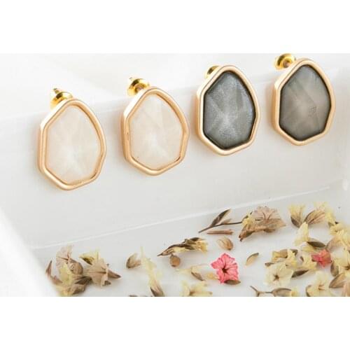 Fashion Retro Personality Irregular Polygon Geometric Ear Stud Ear Clip Drusy Resin Stone Stud Earrings Women Jewelry Gift