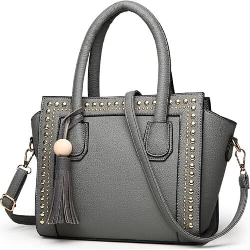 Women Purses Fashion Rivet Purses And Handbags Luxury Designer Crossbody Bag High Quality Tassel Bag Tote Bag Ladies Handbags