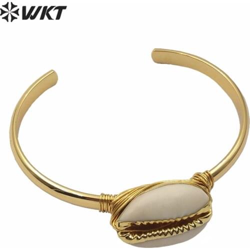 WT-B490 WKT Natural Cowrie Gold Electroplated Handmade Bracelet With Metal Dipped Women Fashion Charm Bracelet Jewelry