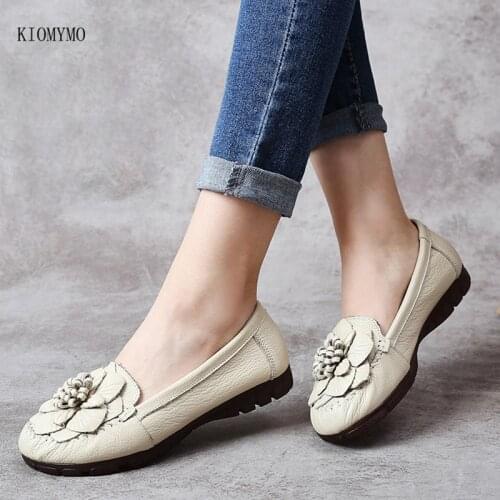 KIOMYMO Women's Slip-ons