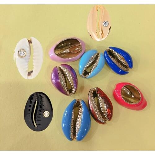 Natural Sea Shell Loose Beads DIY Conch Jewelry Accessories enamel shell pendant crystal puka shell charms