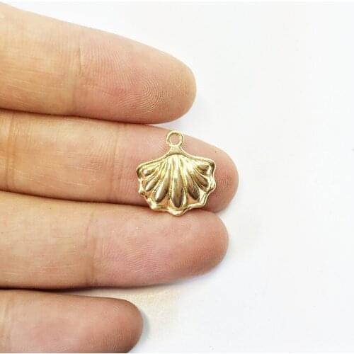 Eruifa 20pcs 15mm Zinc alloy Seashell DIY Charms Pendant Burnished silver and Gold Jewelry handmade DIY 2 colors