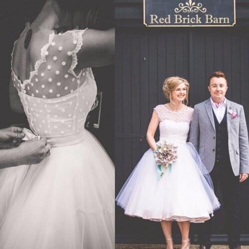 Vintage Short Lace Brides robe de mariee 2018 Vestido de Noiva Curto Knee Length bridal Gown V Back Trouwjurk bridesmaid dresses