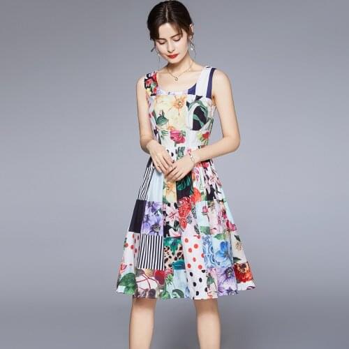 Summer Runway Beach Resort Dress Women Spaghetti Strap Floral Print Slim Pleated Sundress Ladies Midi Dress k7031
