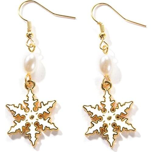 1 Pair Snowflake Pendant Earrings Fashion Fake Pearl Decor Dangle Earrings For Christmas Party Dress Up Jewelry Accessories