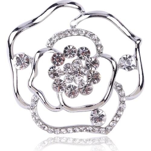 Han edition of the new hollow out smooth diamond brooch female fashion pearl rose dress corsage, factory direct sale