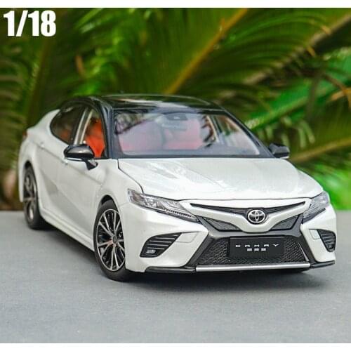 1/18 Toyota Camry 2018 Sport 8th Generation Diecast Car Model Toys With Black Top For Boys Gift Collection Free Shipping