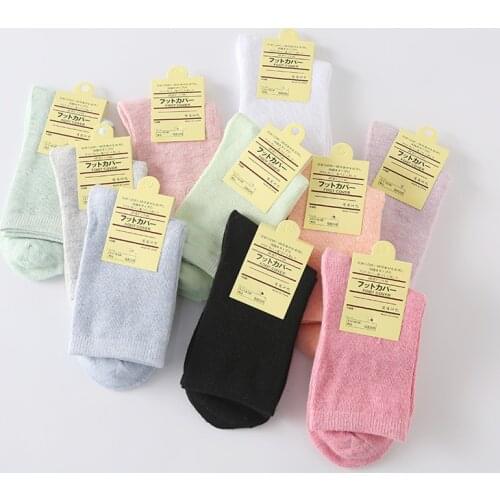 Hot Sale Simple Women Colorful Solid Socks for Girls Candy Color Fashion Socks White Black 100% Cotton Socks Famale Socks Female