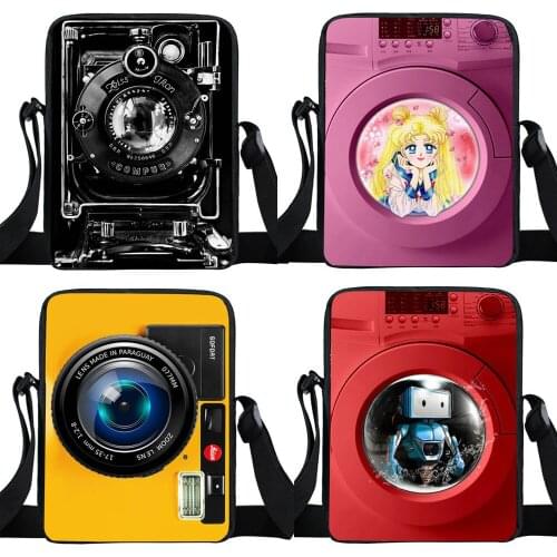 Fantasy Valley Women's Messenger Bags