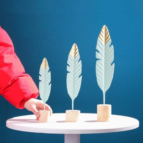 Nordic Style Iron Feather Living Room Decoration Ornament Creative Metal Golden Ginkgo Biloba Leaf Home Desktop Decor