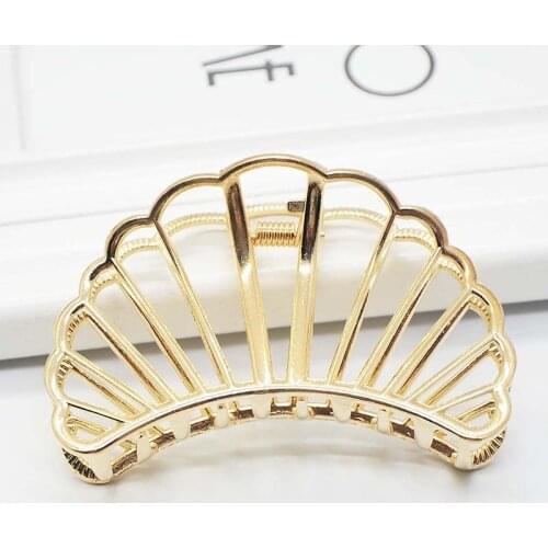 Large fashion ins alloy Hair Claw Clips Metallic Gold Hollow Out Geometric Ponytail Holder Clamp Seashell Barretteses Headwear