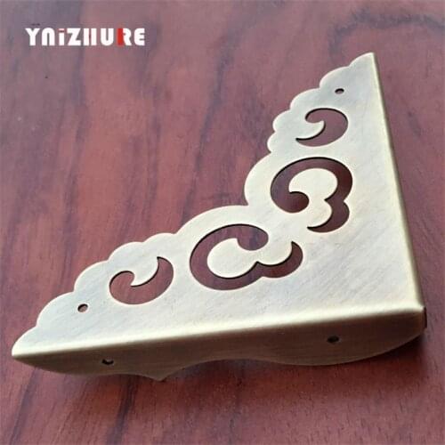 4pcs 80MM Antique Copper Wrap Angle Box Edging Angle Furniture Cabinet Door Corner Picture Frames Triangle Flower Corner 2 color