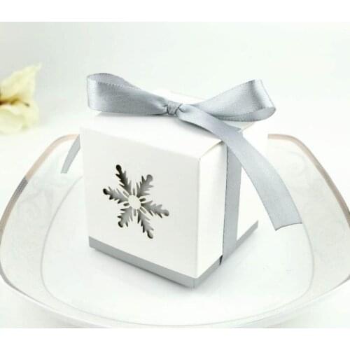 Snowflake candy box birthday wedding party square hollow favor boxes with grey ribbon bow Christmas present gift wrap 6X6x6cm