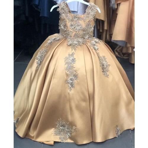 2020 Luxurious Gold Flower Girl Dresses Lace Beaded Satin Square Neck Sleeveless Appliques Holy Communion Dress