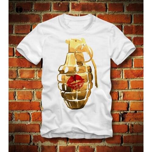 New Summer Tee Shirt Funny T Shirt Handgranate Kuss Mund Kiss Make Love Not War Pop Art Bombe Custom T-Shirt