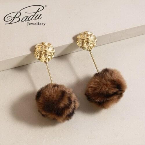 Badu Artificial Fur Ball Long Drop Earrings Big Pompom for Women Unique Soft Dangle Earring Autumn Winter Jewelry