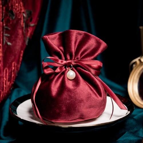 30pcs Creative Red Velvet gift bag Wedding baby shower favors Candy box chocolate packaging boxes Party Supplies gift box