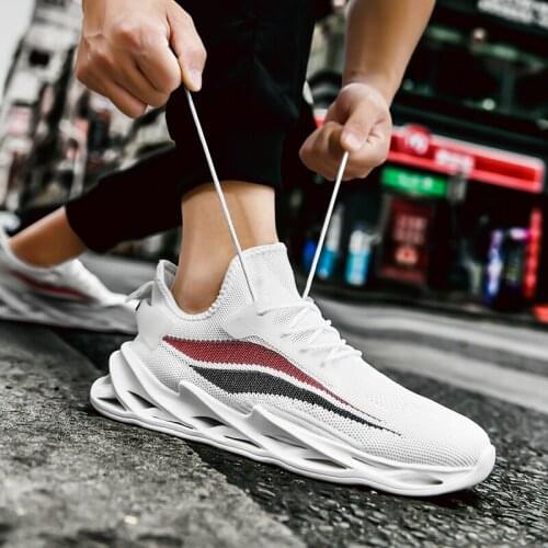 Sneakers Man Shoes Super Light Running Shoes For Men Summer Mesh Breathable Blade Damping Soles Athletic Shoes Fashion Green New