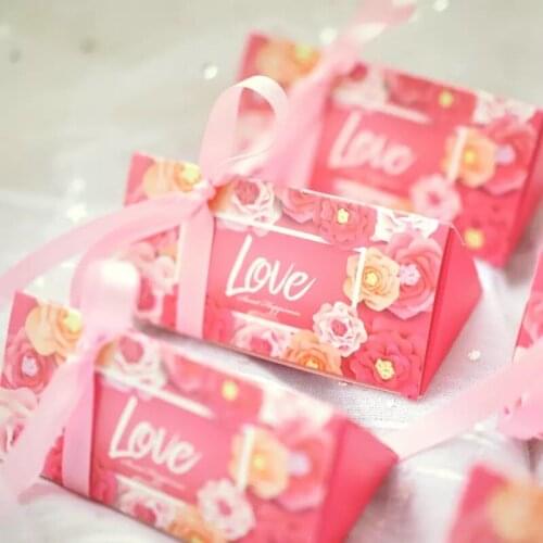 100pcs New Romantic Sweet Flower Candy Boxes Wedding Favors Bomboniere Party Decoration Giveaways Gift Box "Only for you