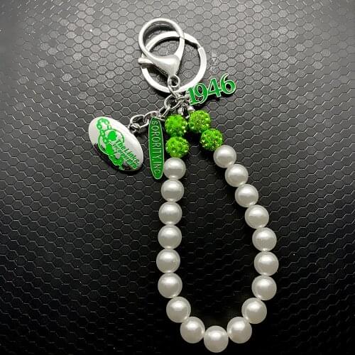 Green enamel metal The Links Incorporated 1946 sorority society pendant simulation pearl chain key ring
