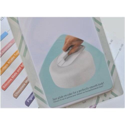 Round cake screeding device fondant cake mold