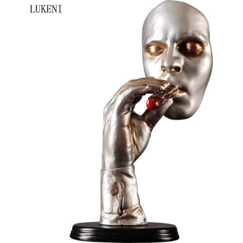 Retro Abstract Sculpture Decoration Smoker Creative Art Bar Club House Decoration Window Props Decoration Decoration