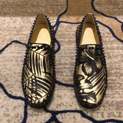 2021New style Man Loafers Mens Printed Embroidery gold Driving Party Flats Mens Slip-On Moccasins Casual Shoes