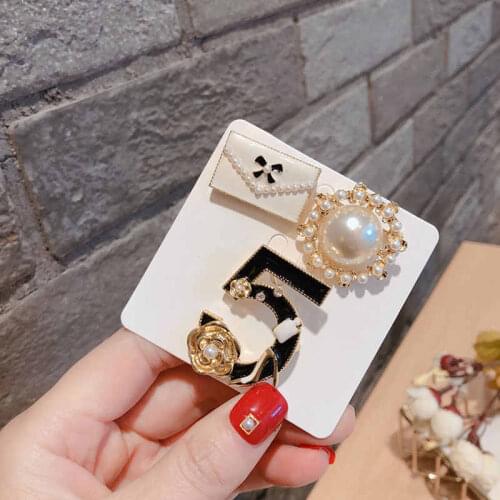 Camellia Flower No.5 Pearl Enamel Pin White Envelop Bag Badge Womens Sweet Date Accessory