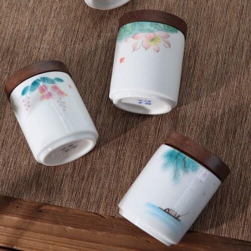 Tea Airtight Tins Hand Painted Lotus Wooden Lid Moisture-proof Convenient Storage Office and Household Simple Jar