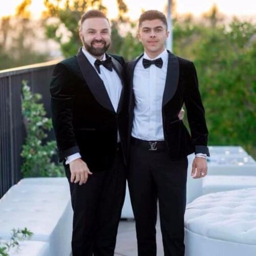 High Quality One Button Black Velvet Groom Tuxedos Shawl Lapel Groomsmen Mens Suits Blazers (Jacket+Pants+Tie) W:710