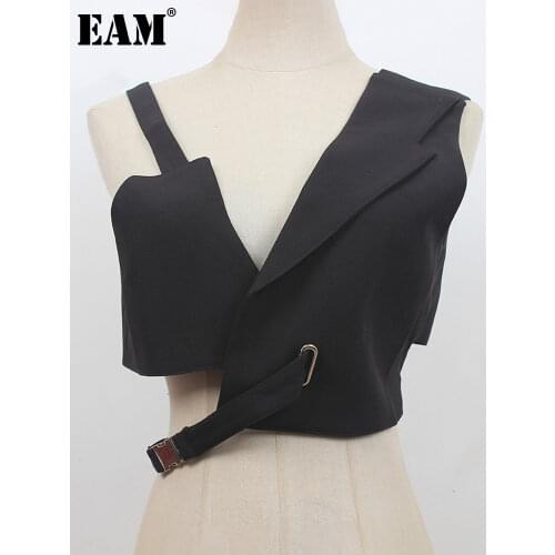 [EAM] Women Loose Fit Black Irregular Bandage Short Vest New V-collar Sleeveless Fashion Tide Spring Summer 2021 1DE0596