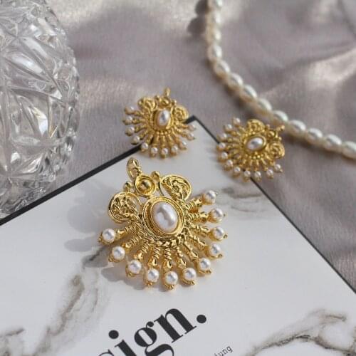 Screen Opened Selection Antique Pearl Brooch Necklace Ear Stud Ear Clip Retro Corsage