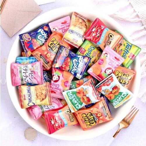 20pcs/lot Simulated Snacks Chips Pendant Charms Patch for Woman Making jewelry DIY Earings Decoration