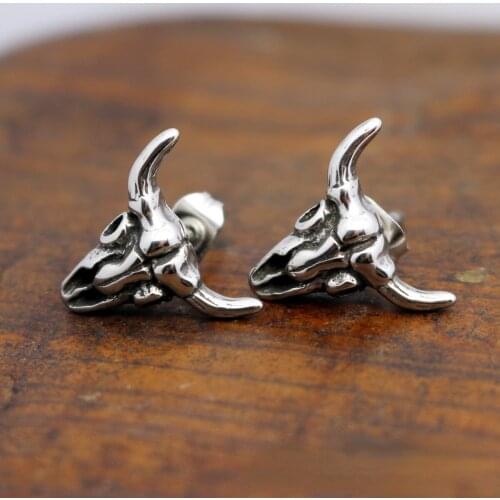 Silver Plated Anti Allergy Goat Skull Skull Creative Stud Earrings Mens and Womens Personality Gothic Hip Hop Party Jewelry