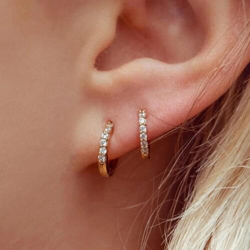 1 Pair Small Girls Hoop Earrings Tiny Ear Rings Cartilage Piercing Hoop Studs Conch Earlobe Tragus Circle Women Cuff Earrings