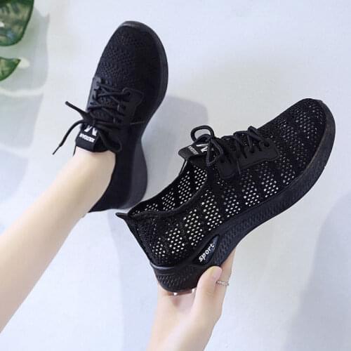 New Style Ladies Net Shoes Flying Woven Breathable Lightweight Sports Shoes Summer Running Shoes Casual Shoes