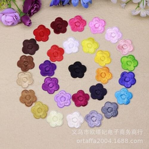 200pcs/lot Small Embroidery Patches Plum Flower Floral Shirt Dress Curtain Clothing Decoration Iron Heat Transfer Applique