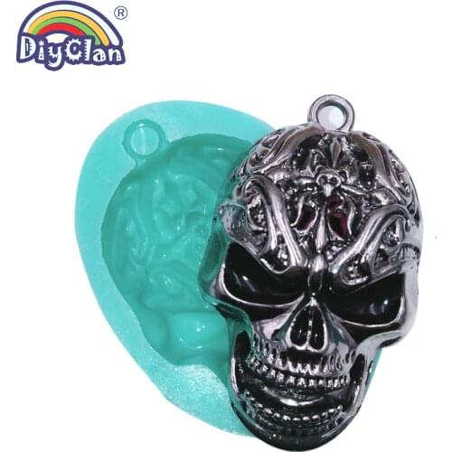 Skull Head Cross Pendant Silicone Mold For Hip Hop Punk Necklace Resin Halloween Chocolate Fondant Cake Decoration Molds Matic
