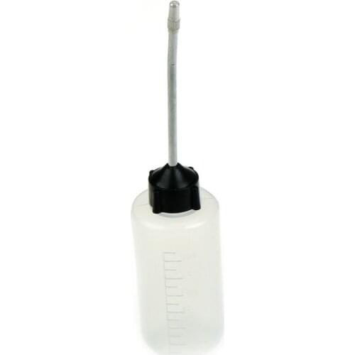 1pcs Iron Head Plastic Oiler Refueling Machine Tool Beak Empty Oil Bottle Oiler 120 ML Long Mouth Plastic Oiler Tool